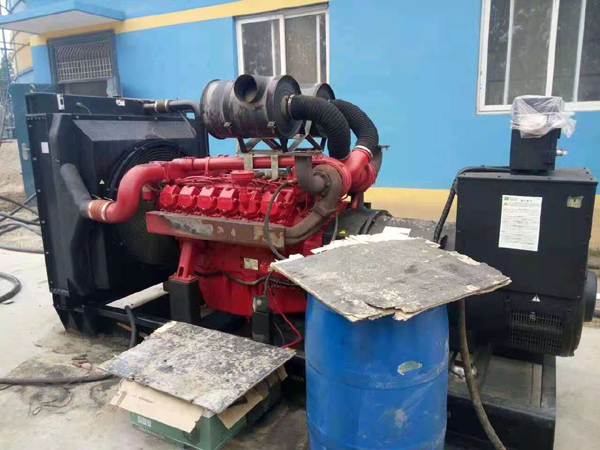 峨边关于柴油发电机组水箱污垢的产生与清理