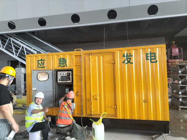 峨边怎样判断空气滤清器是否需要更换？